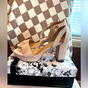 Chinese laundry heels